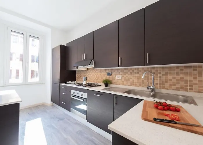 The Rent - Spacious Near Termini Station Apartmán Řím